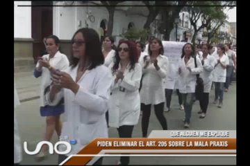 QUE ALGUIEN ME EXPLIQUE: PROTESTA DE LOS MÉDICOS SE MASIFICA