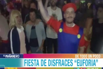 DE TODO UN POCO: FIESTA DE DISFRACES